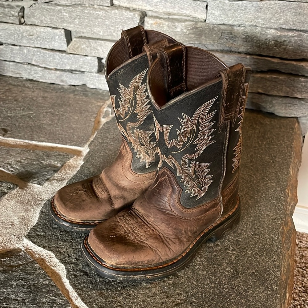 Ariat toddler Boots, size 8